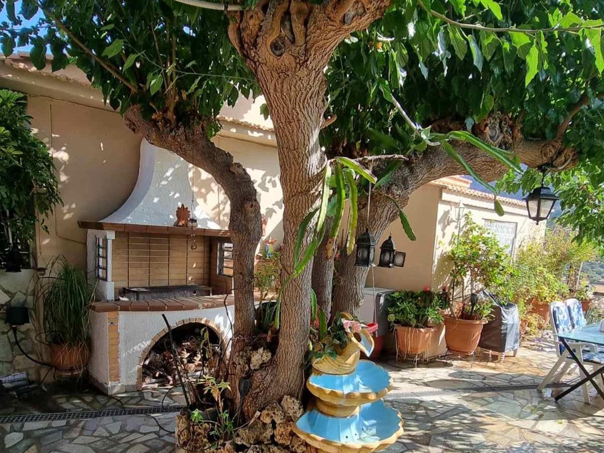 Toulas House Divarata Esterno foto